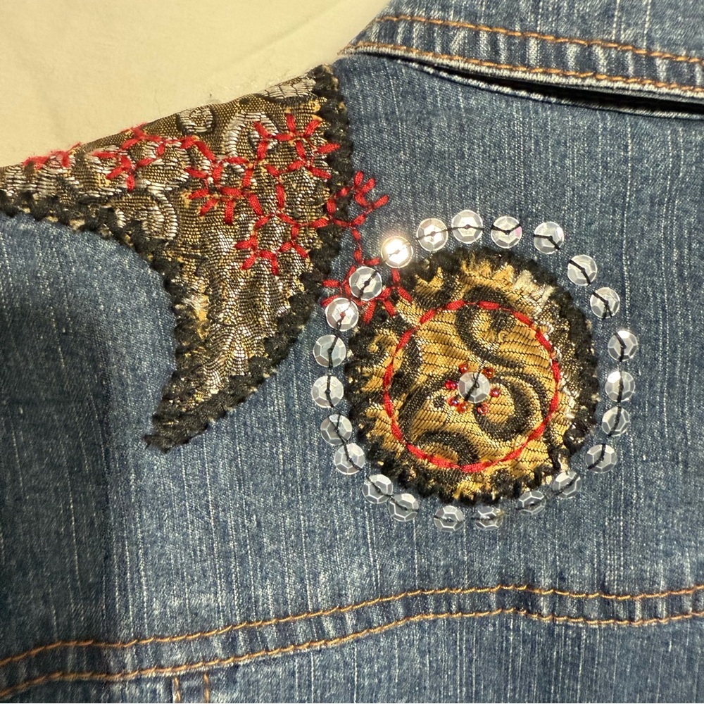 Ruby Rd. Blue Embroidered Embellished Paisley Jean Jacket Size 6 - Picture 3 of 10